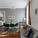 Chic, Captivating Space Near Opera House Apartment Budapest