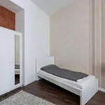 Apartment Chic, Captivating Space Near Opera House