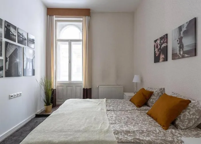 Appartement Chic, Captivating Space Near Opera House Budapest
