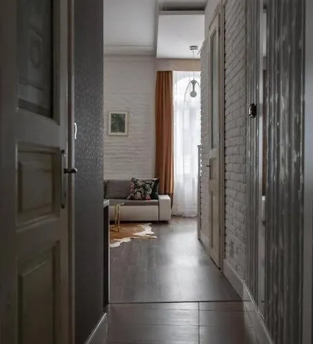Chic, Captivating Space Near Opera House